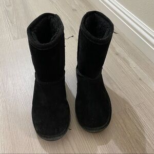 Bearpaw black boots
